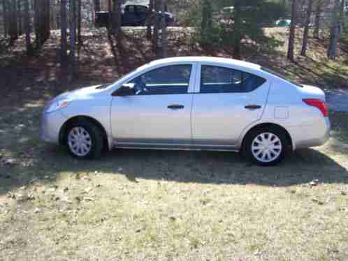 Nissan Versa (2014)