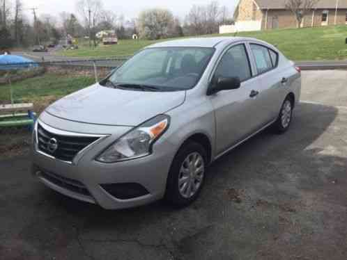 Nissan Versa (2015)