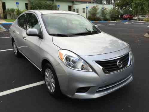 Nissan Versa (2014)