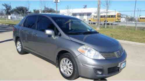 Nissan Versa (2008)