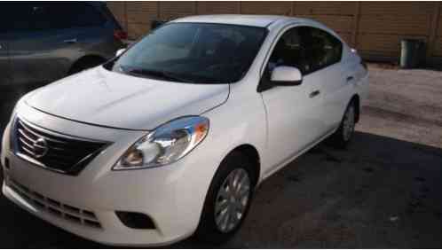 Nissan Versa (2014)