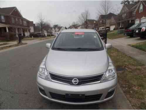 Nissan Versa (2012)