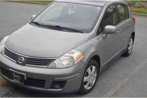 Nissan Versa (2008)