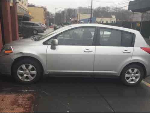 Nissan Versa (2009)