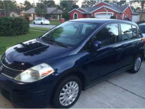 Nissan Versa (2007)