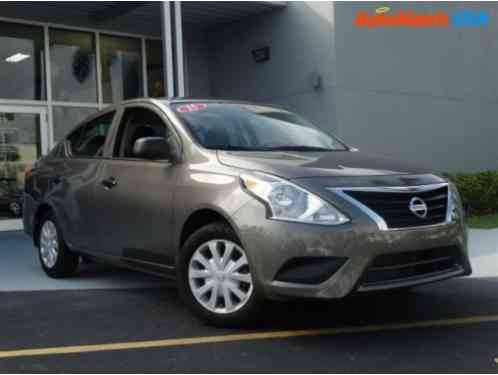 Nissan Versa S (2015)