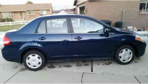 Nissan Versa (2008)