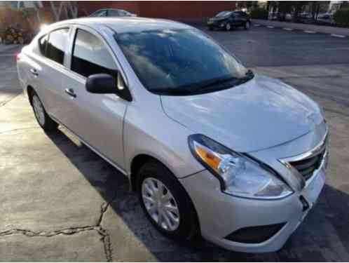 Nissan Versa S (2015)