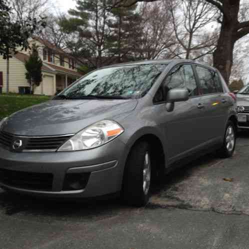 Nissan Versa SL (2007)