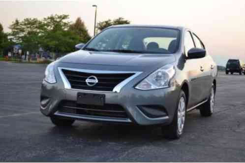 2016 Nissan Versa SV