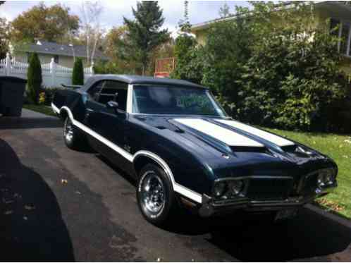 Oldsmobile 442 1970 Green Exterior With A Black Top Black