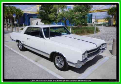 Oldsmobile 442 Hardtop Coupe (1965)