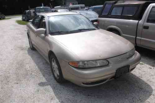 Oldsmobile Alero Oldsmobile (2002)