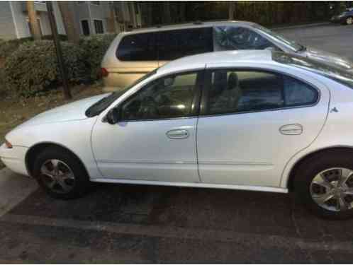 Oldsmobile Alero (2000)