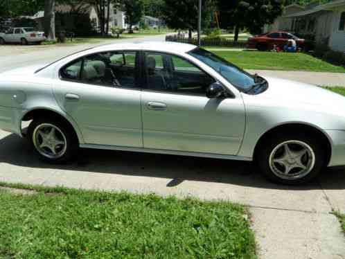 Oldsmobile Alero (2001)