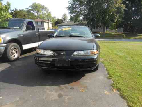 Oldsmobile Alero (2002)