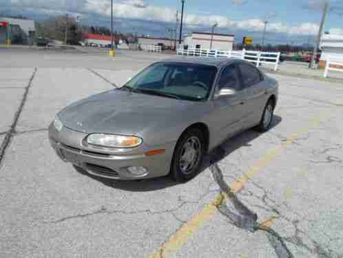 Oldsmobile Aurora (2001)