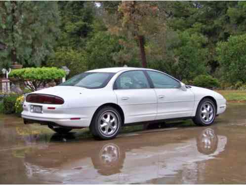 Oldsmobile Aurora (1997)