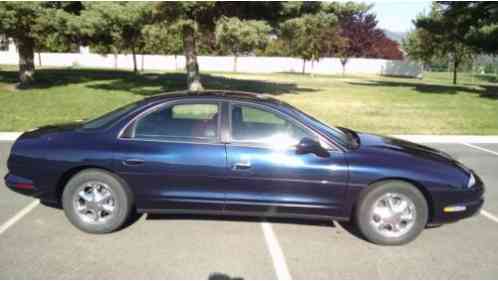 Oldsmobile Aurora (1998)