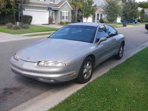 Oldsmobile Aurora (1998)