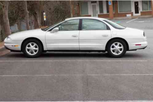 1999 Oldsmobile Aurora