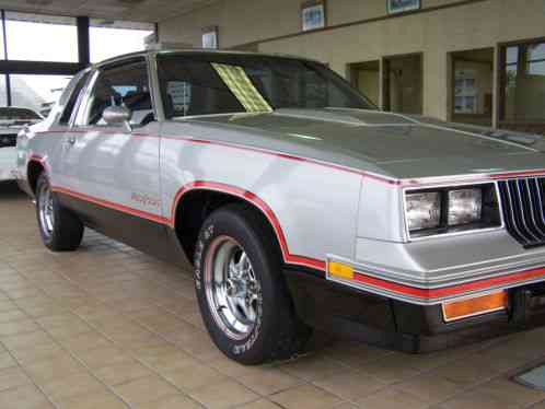 Oldsmobile Cutlass 1 of 3500 (1984)