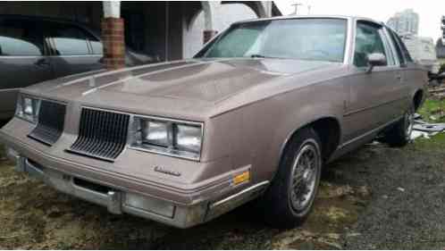 Oldsmobile: Cutlass Brougham