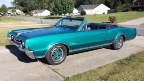 1967 Oldsmobile Cutlass Convertible