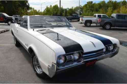 Oldsmobile Cutlass Convertible 350 (1967)