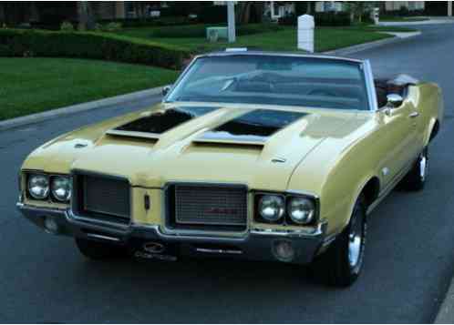 Oldsmobile Cutlass CONVERTIBLE - (1972)