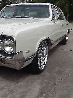 1965 Oldsmobile Cutlass