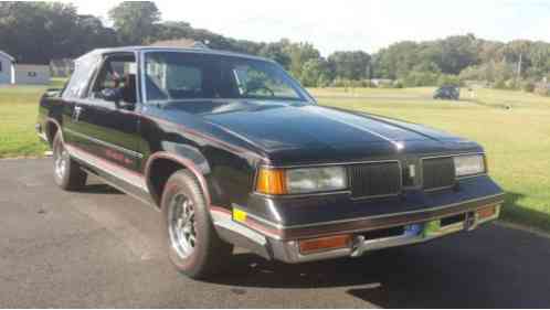 Oldsmobile Cutlass GT (1987)