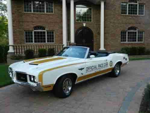 Oldsmobile Cutlass INDY 500 HURST (1972)