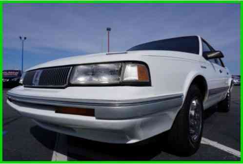 1994 Oldsmobile Cutlass S sedan