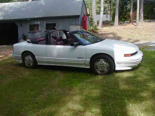 Oldsmobile Cutlass SUPREME (1994)