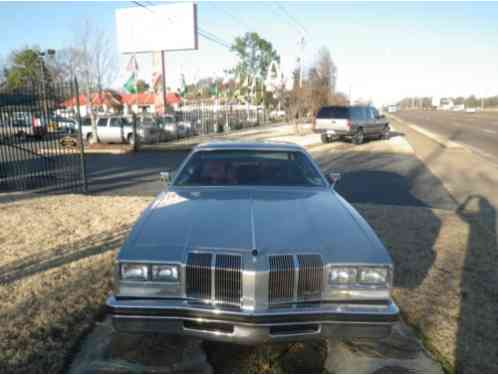 1976 Oldsmobile Cutlass Supreme