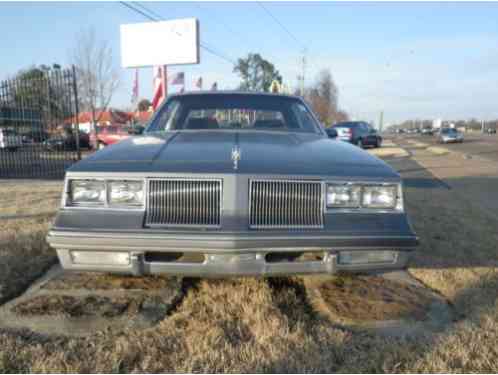 Oldsmobile Cutlass Supreme (1986)