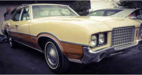 Oldsmobile Cutlass Vista Cruiser (1972)