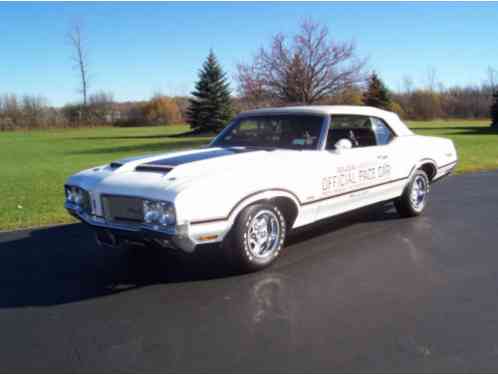 Oldsmobile Cutlass Y 74 pace car (1970)