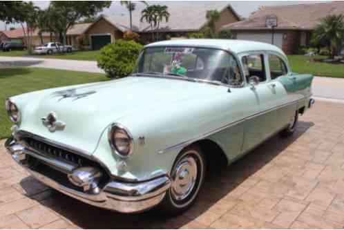 Oldsmobile Eighty-Eight (1955)