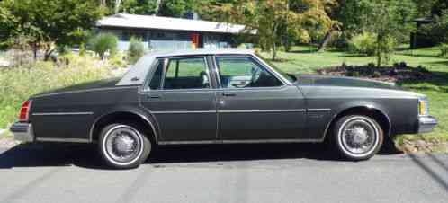 Oldsmobile Eighty-Eight (1983)