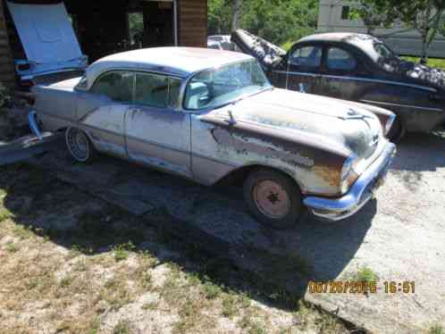 Oldsmobile Eighty-Eight Holiday (1956)