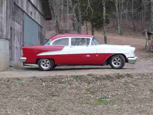 Oldsmobile Eighty-Eight Rocket 88 (1955)