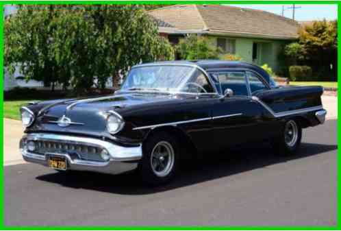 1957 Oldsmobile Eighty-Eight Rocket Holiday Hardtop