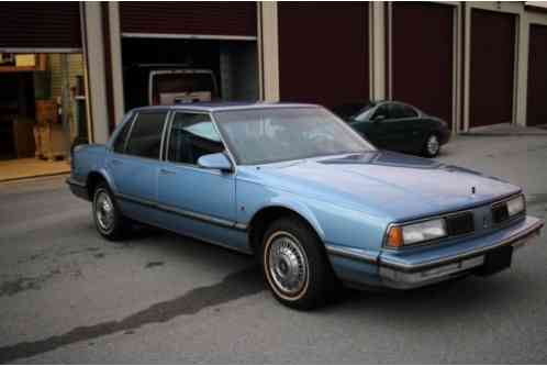 Oldsmobile Eighty-Eight Royal (1987)