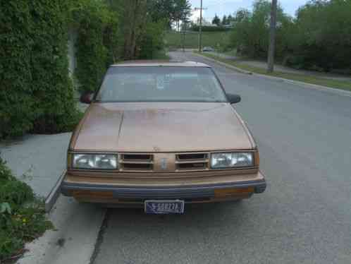 Oldsmobile Eighty-Eight ROYALE (1990)