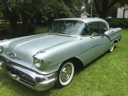 Oldsmobile Eighty-Eight Super 88 (1957)