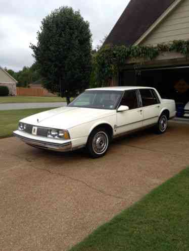 19860000 Oldsmobile Ninety-Eight