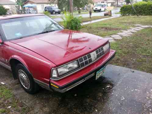 Oldsmobile Ninety-Eight (1990)