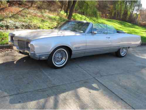 1968 Oldsmobile Ninety-Eight